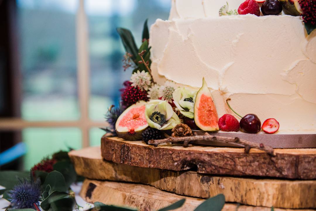 rustic winter wedding cake