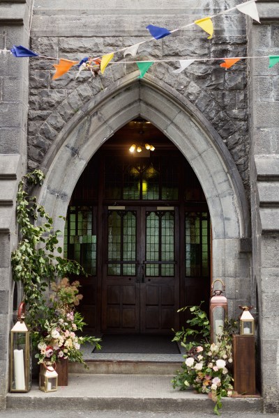 wedding church flowers