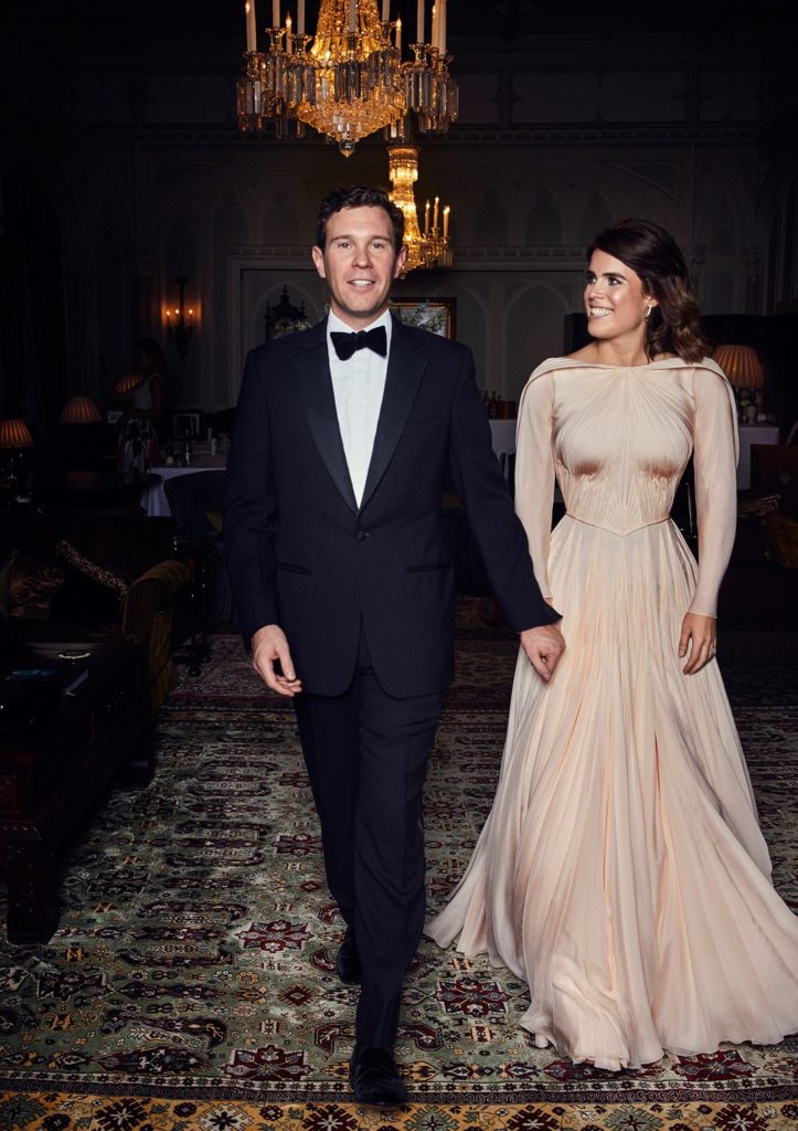 Celebrity weddings 2018 Princess Eugenie second wedding dress(1)