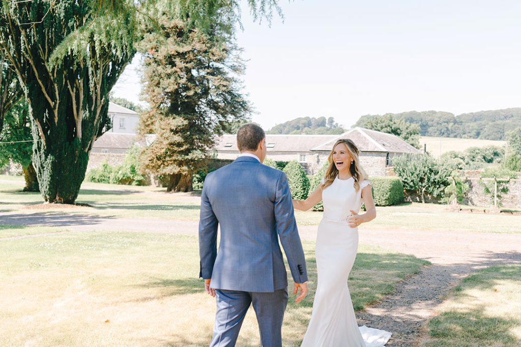 romantic first look wedding