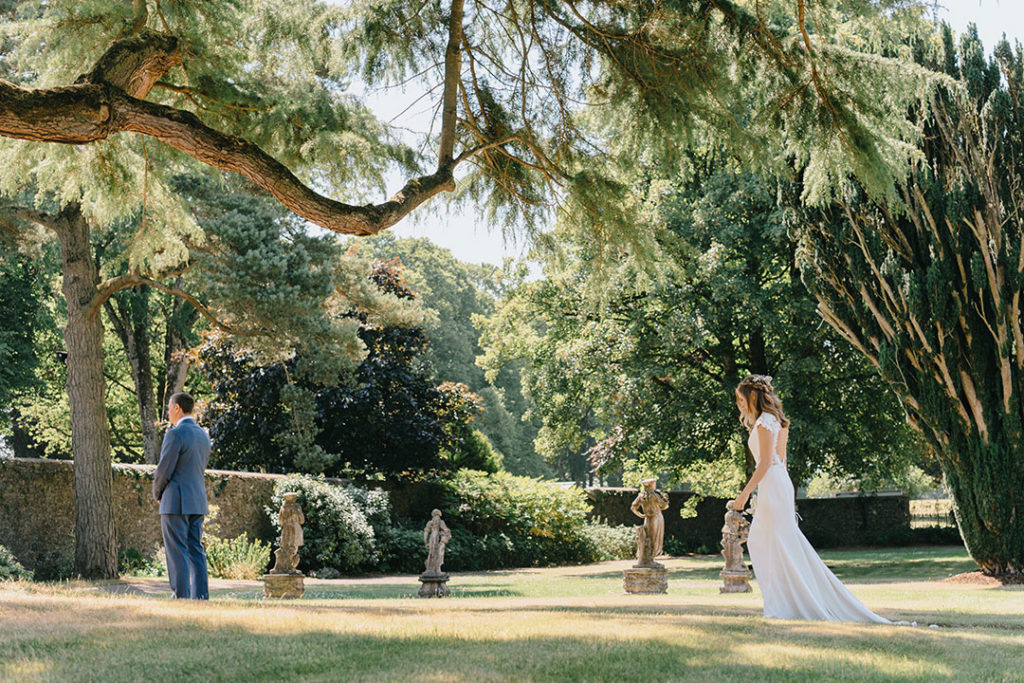 romantic first look wedding