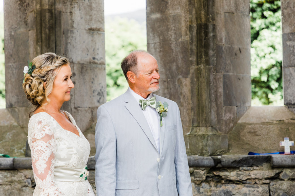 Romantic Irish elopement in Co. Clare, Irish castle elopement