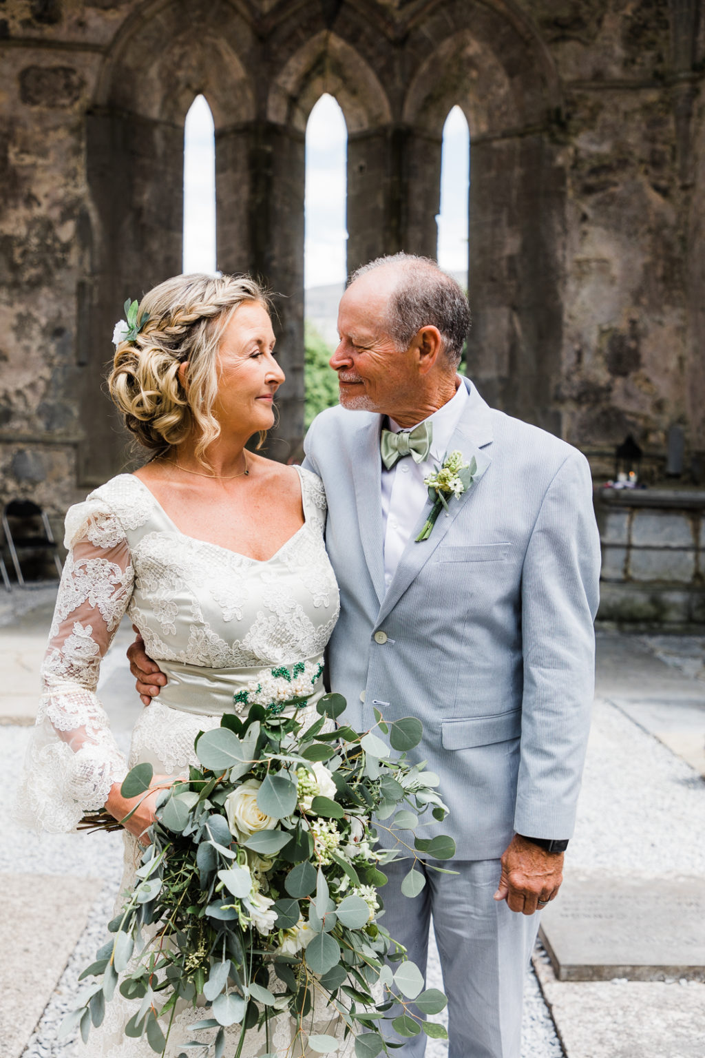 Romantic Irish elopement in Co. Clare, Irish castle elopement