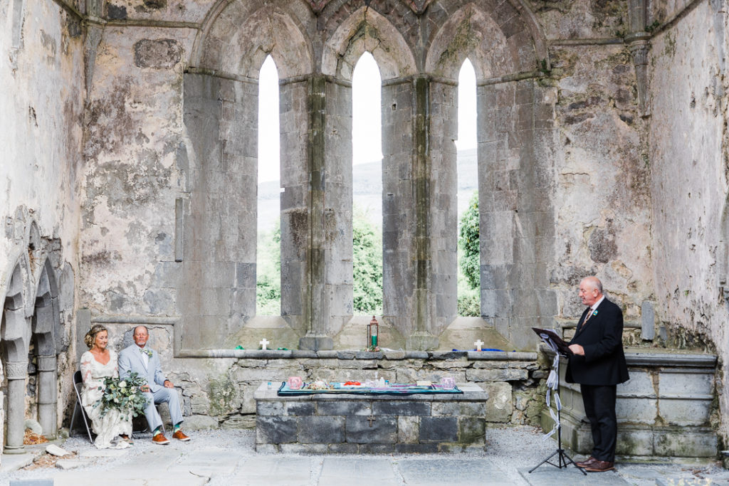 Romantic Irish elopement in Co. Clare, Irish castle elopement