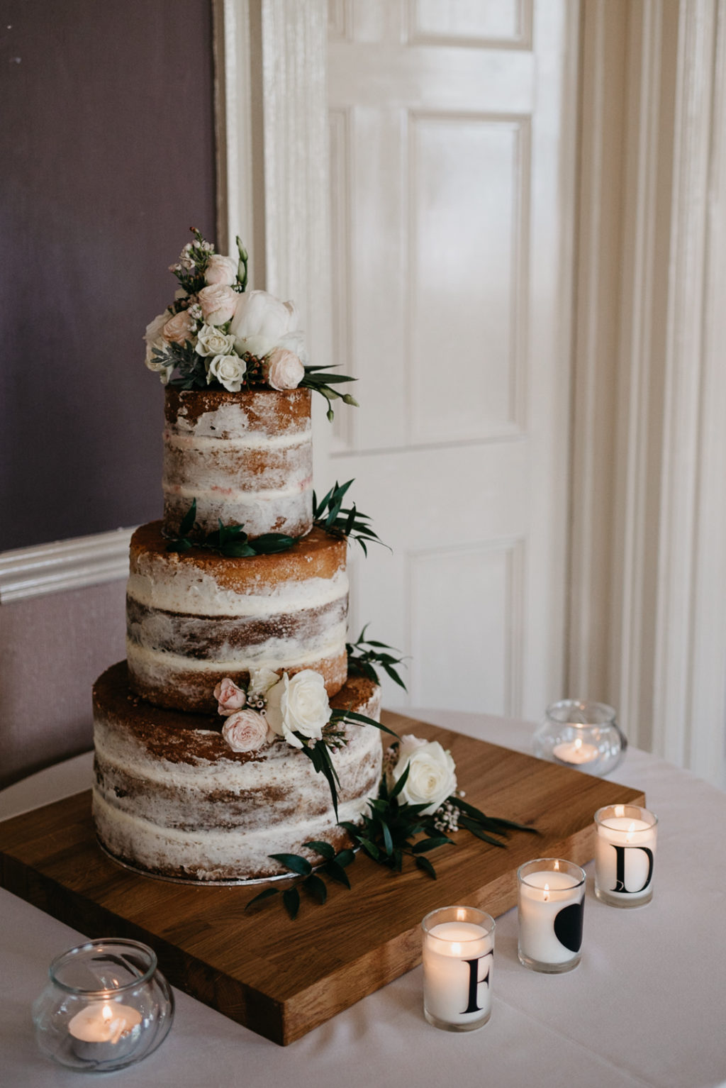 rustic wedding naked cake, Garden Party wedding in Broadway Country House in Wales by Elaine Williams Photography (91)