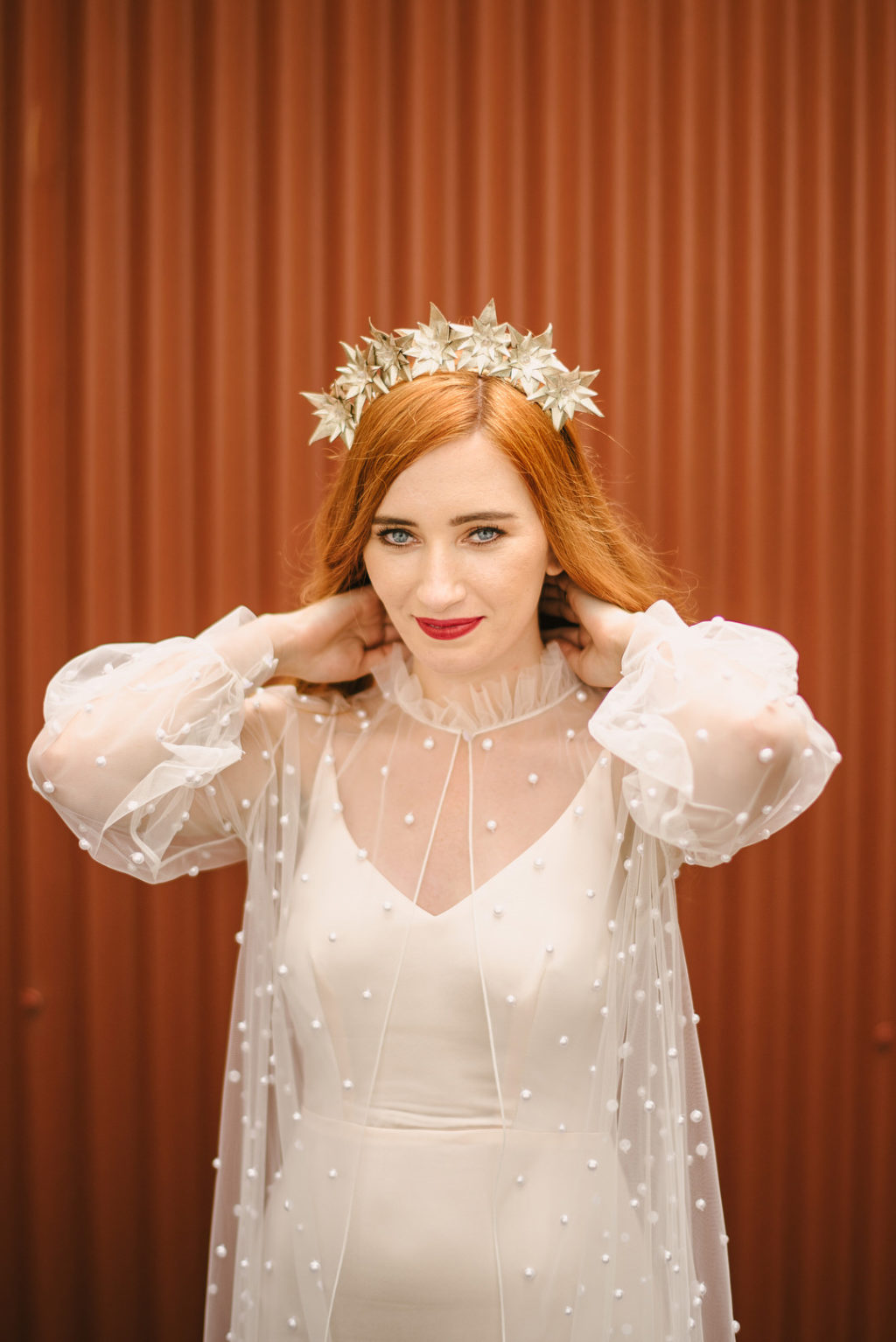 cool bridal style, bridal headpiece, bridal headpiece, unique wedding dresses