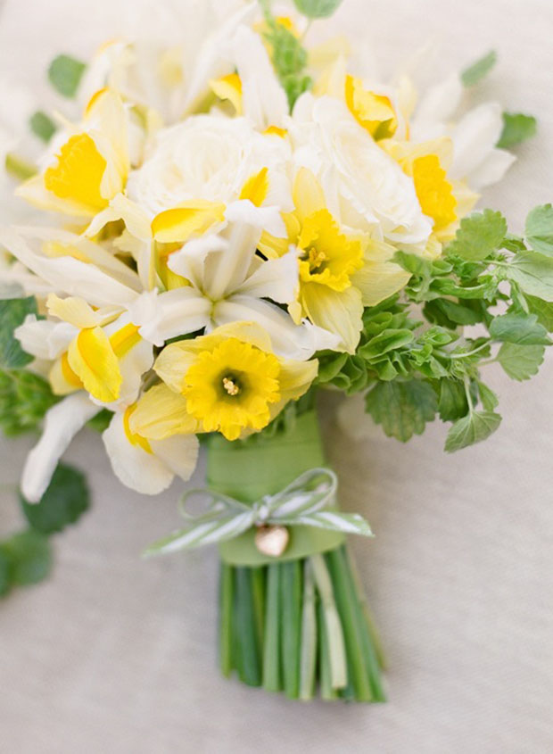 An Essential Guide to Spring Wedding Flowers | onefabday.com