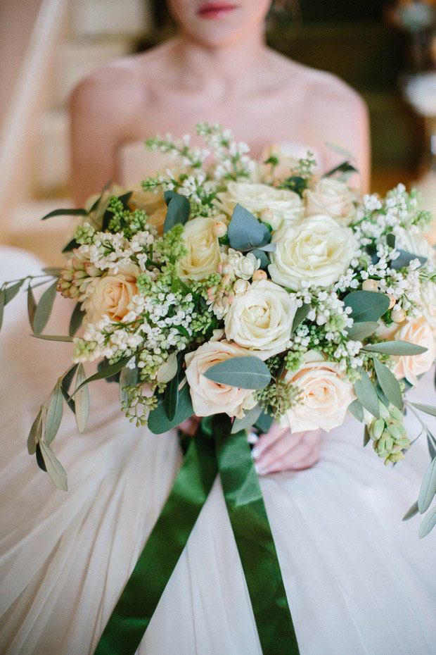 An Essential Guide to Spring Wedding Flowers | onefabday.com