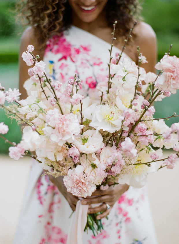 An Essential Guide to Spring Wedding Flowers | onefabday.com