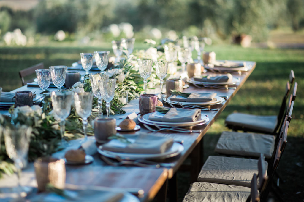 rustic al fresco wedding decor, Tuscan-inspired wedding decor