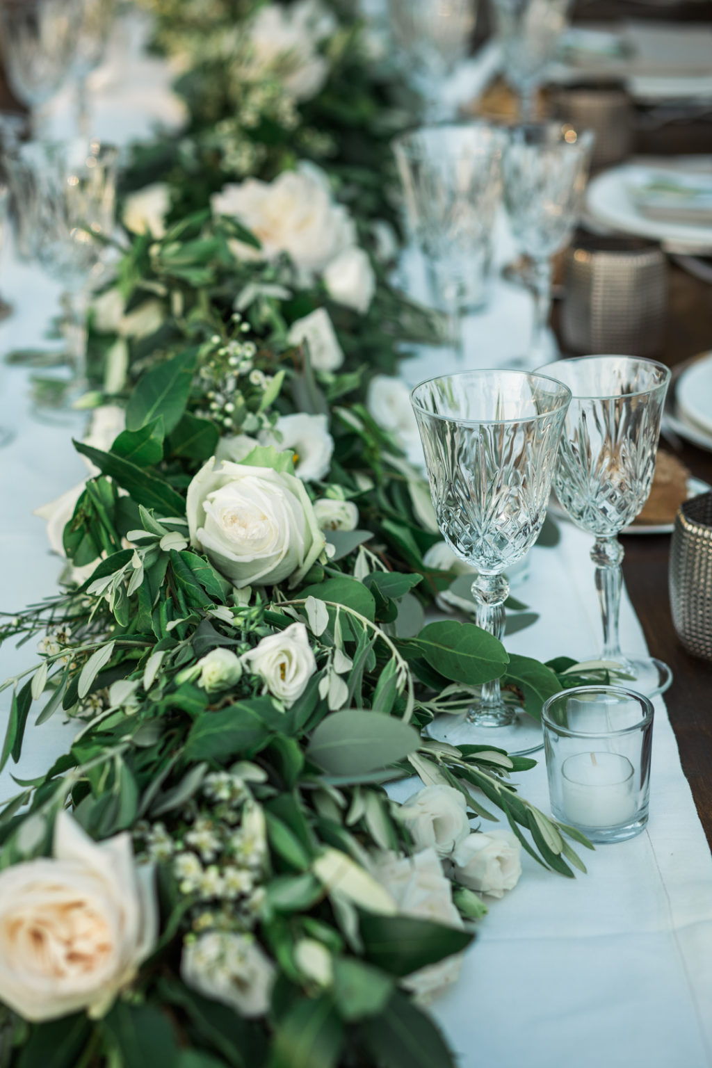 rustic al fresco wedding decor, Tuscan-inspired wedding decor