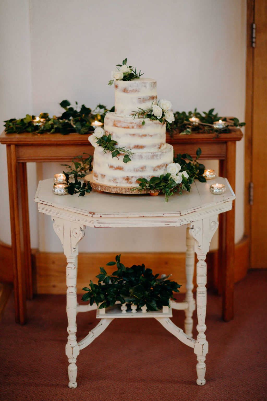 semi-naked wedding cake