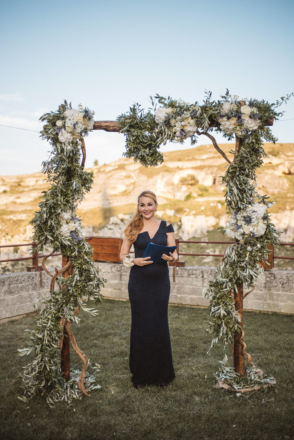 wedding flower arch