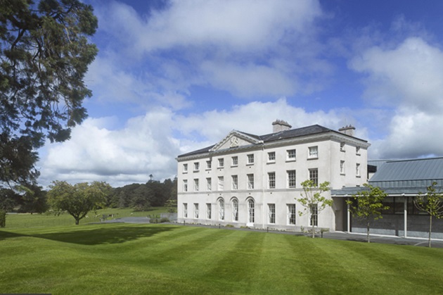 Large wedding venues in Ireland, wedding venues 200 capacity Ireland, wedding venues 300 capacity Ireland Farnham Estate