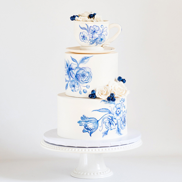 Classic beauties: 25 Vintage Style Wedding Cakes | One Fab Day