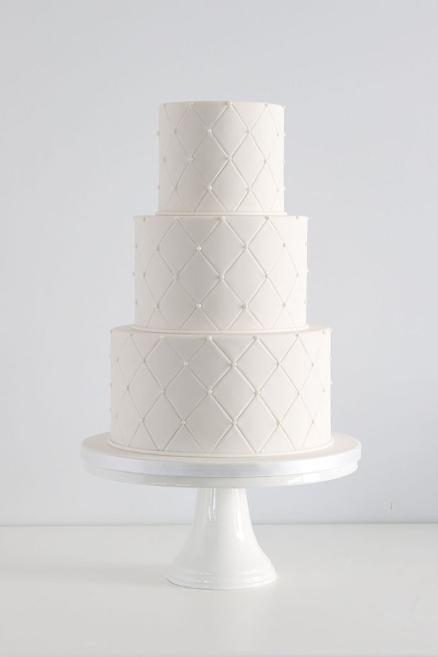 Classic beauties: 25 Vintage Style Wedding Cakes | One Fab Day