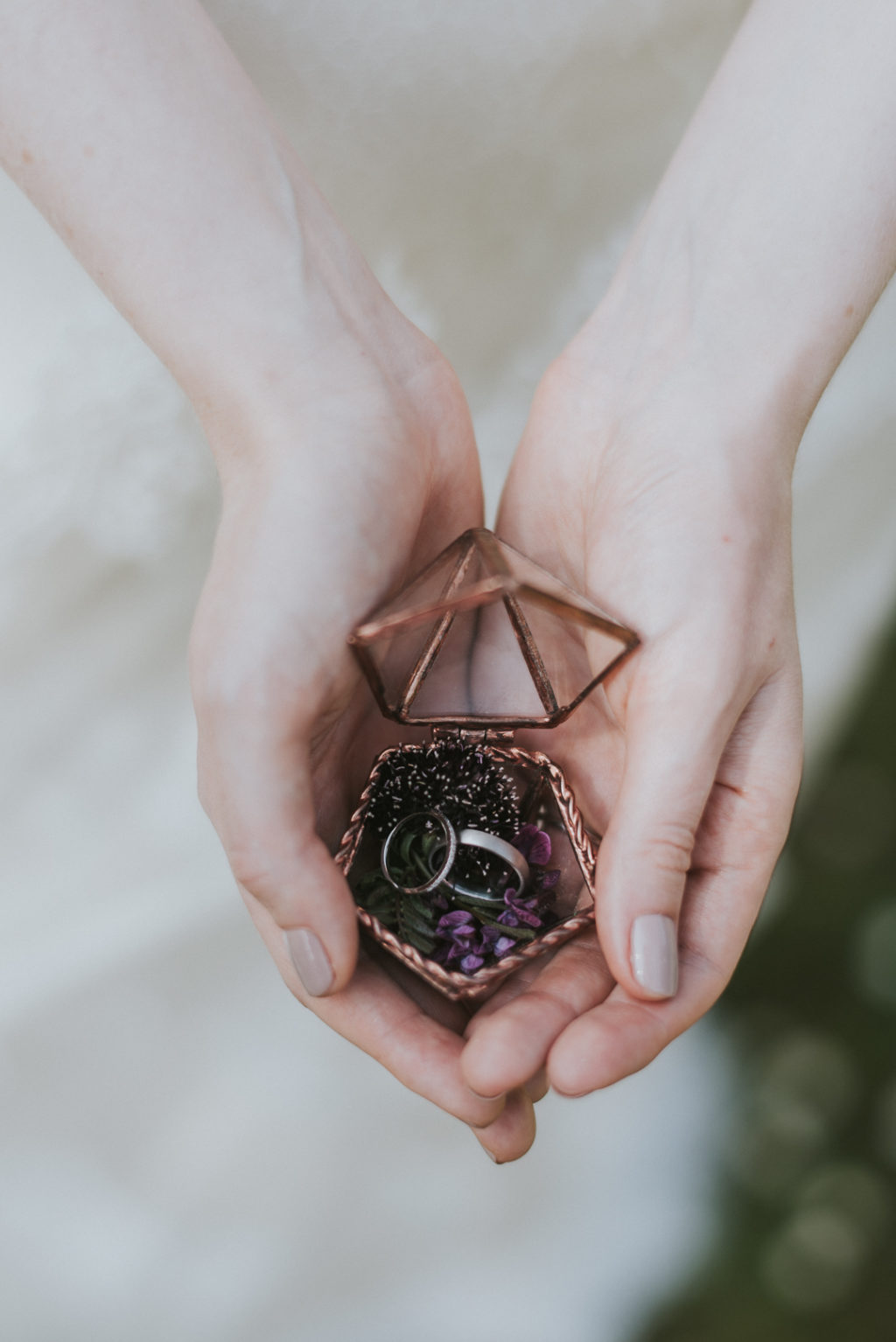 flower ring box wedding