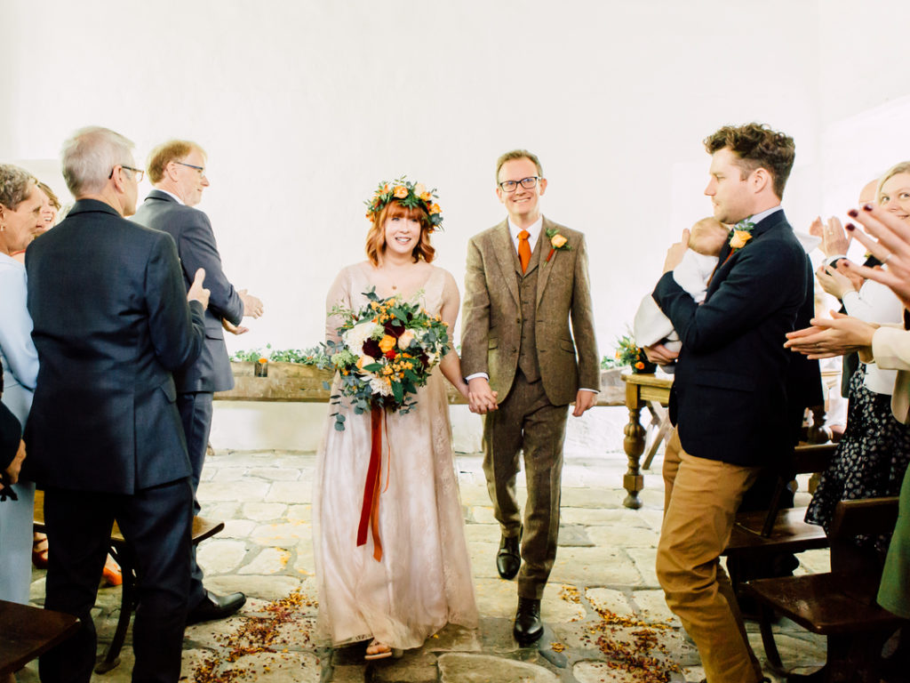 Autumnal wedding in Wales, Welsh wedding at Ty Coch by Heldd Roberts Photography (9)