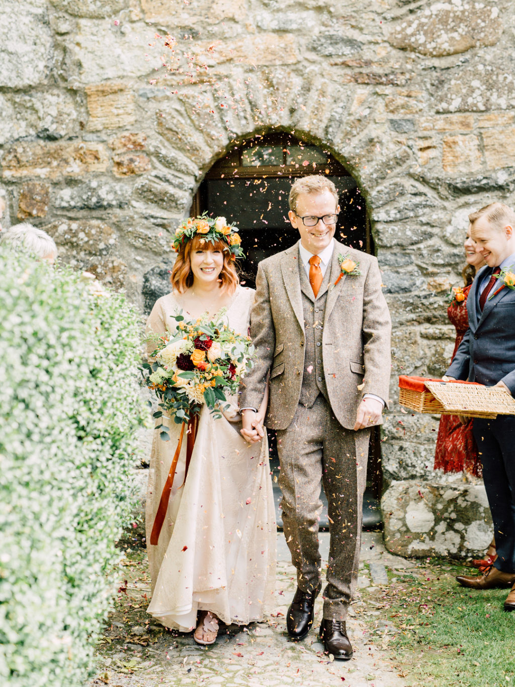 Autumnal wedding in Wales, Welsh wedding at Ty Coch by Heldd Roberts Photography (9)