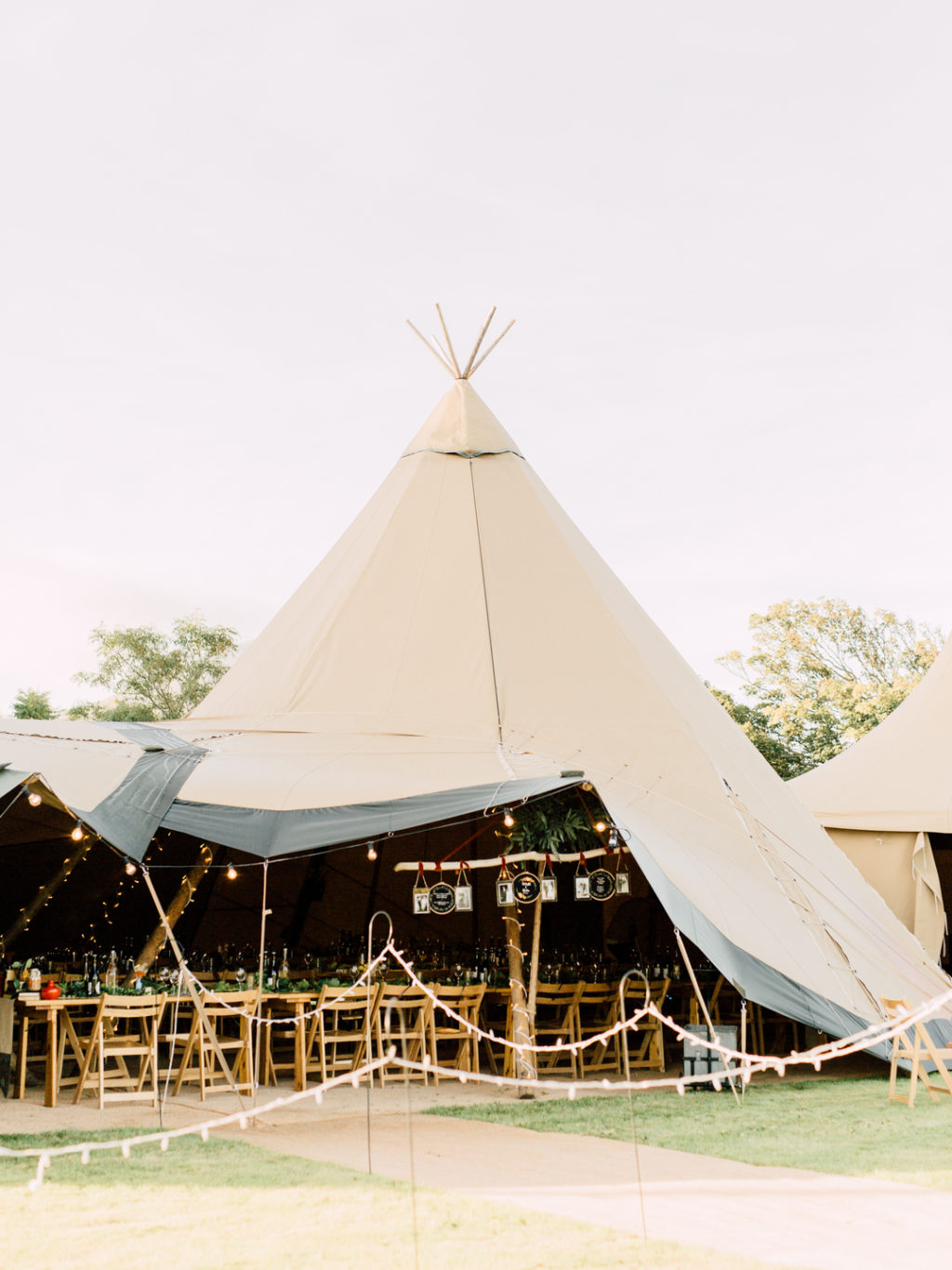 wedding tipi, wedding tipi decoration,