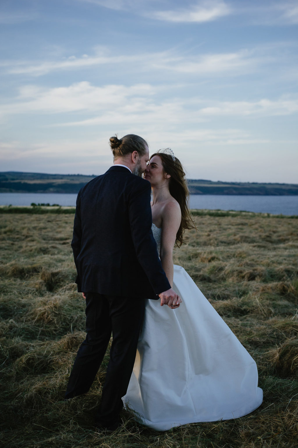 wedding beach portraits, Caroline Castigliano wedding dress, wedding headpiece, bridal headpiece, contemporary bridal headpiece, cool, modern wedding headpiece