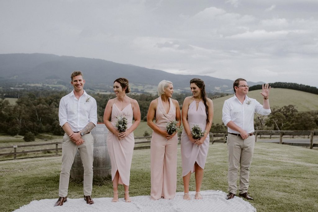 how to style a mixed gender wedding party, best woman, groomsmaid, groomswoman, bridesman, man of honour outfits