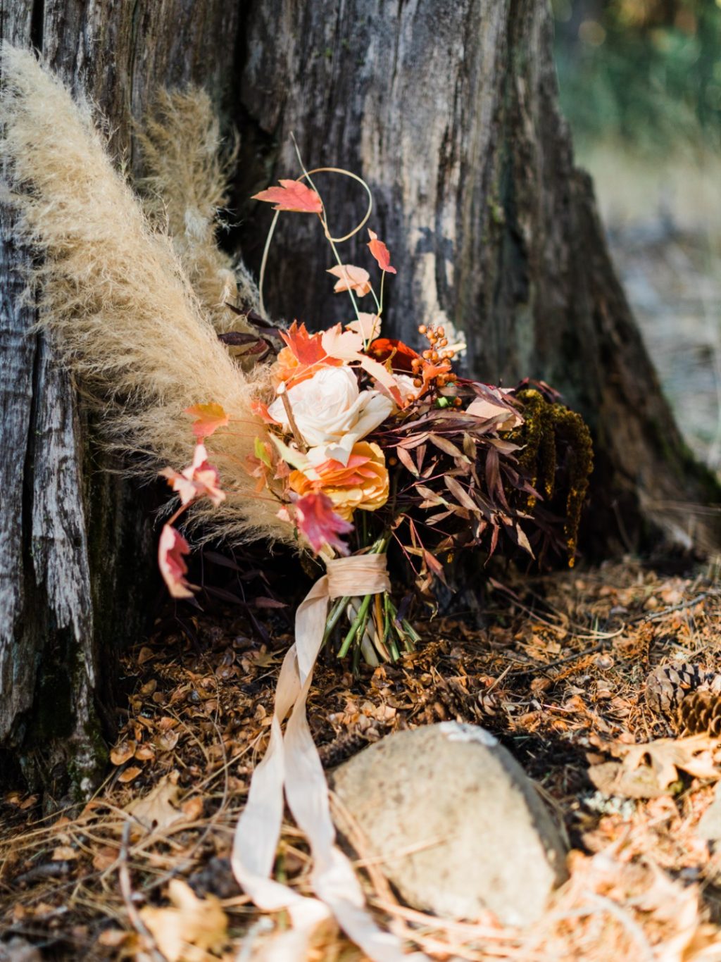 rustic wedding inspiration, boho wedding inspiration, autumnal wedding ideas, forest wedding ideas, forest ceremony ideas, wedding bouquet