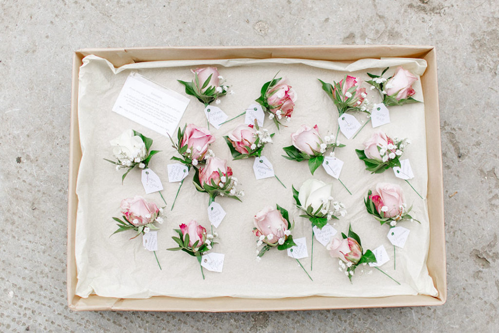 boutonniere idea. buttonhole ideas