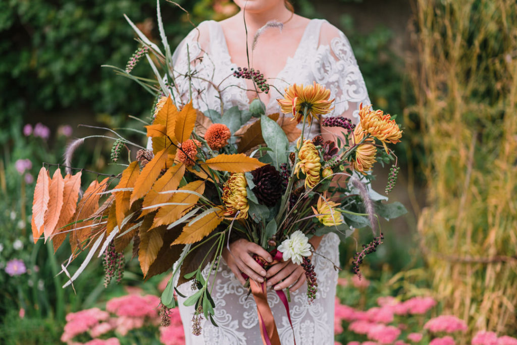 Guide to Autumn Wedding Flowers | One Fab Day