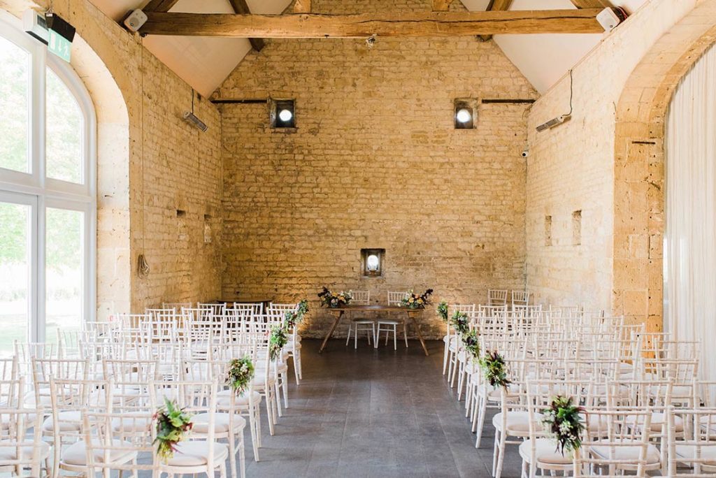 Lapstone Barn wedding