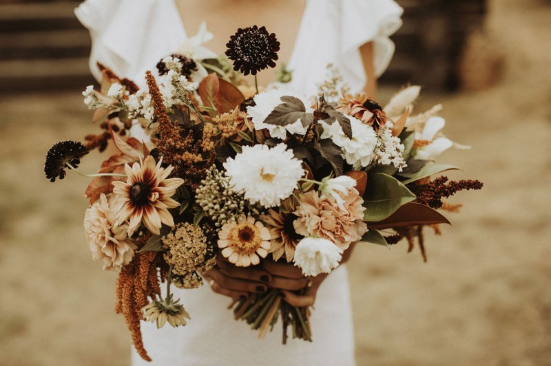 Guide to Autumn Wedding Flowers | One Fab Day