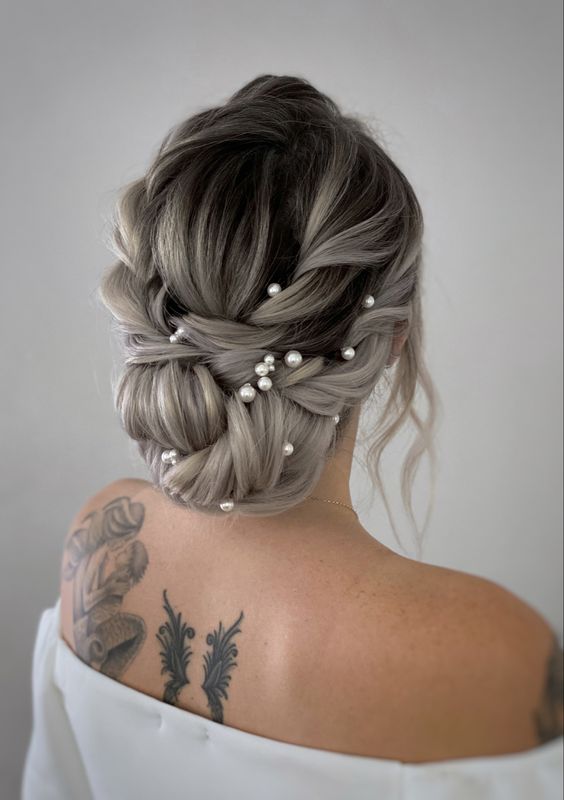 pearl bridal hair