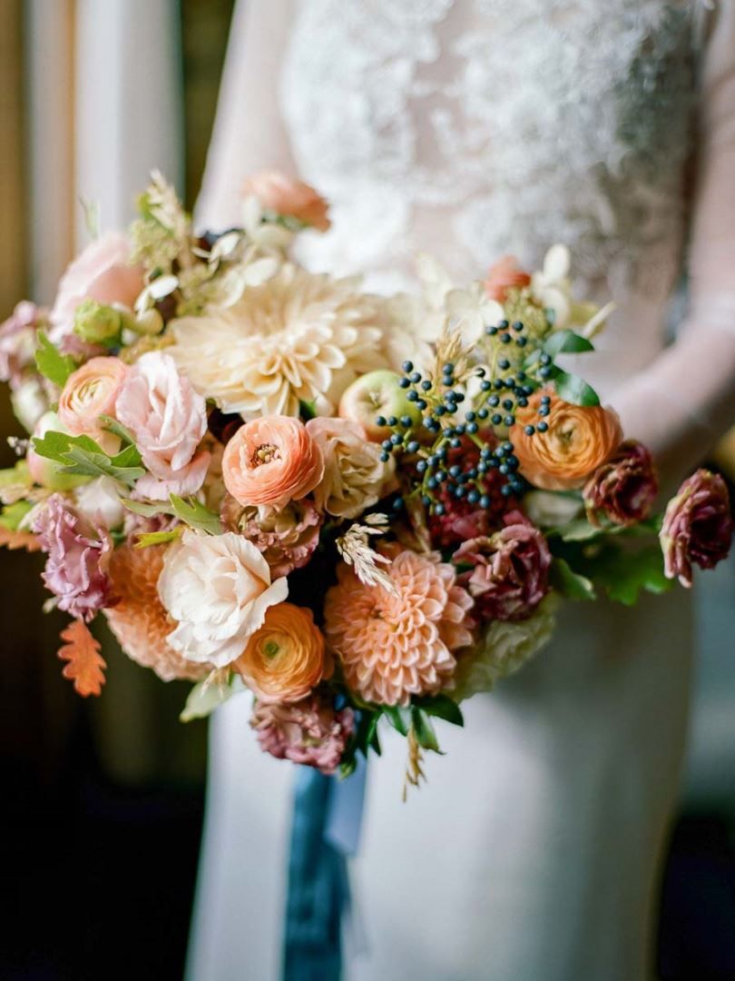 Guide to Autumn Wedding Flowers | One Fab Day