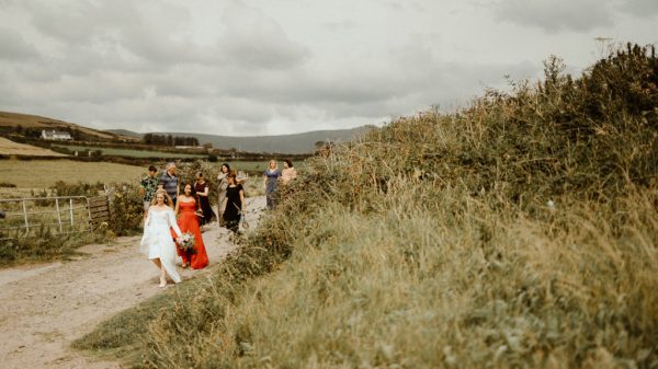 Destination wedding in Dingle, romantic elopement in Ireland, outdoor wedding in Ireland, cliffside wedding ceremony in Ireland Kerry