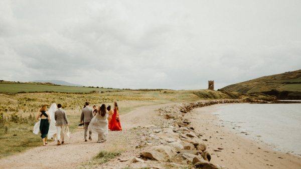 Destination wedding in Dingle, romantic elopement in Ireland, outdoor wedding in Ireland, cliffside wedding ceremony in Ireland Kerry