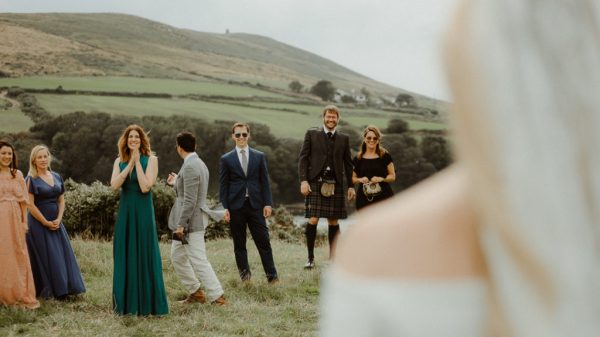 Destination wedding in Dingle, romantic elopement in Ireland, outdoor wedding in Ireland, cliffside wedding ceremony in Ireland Kerry