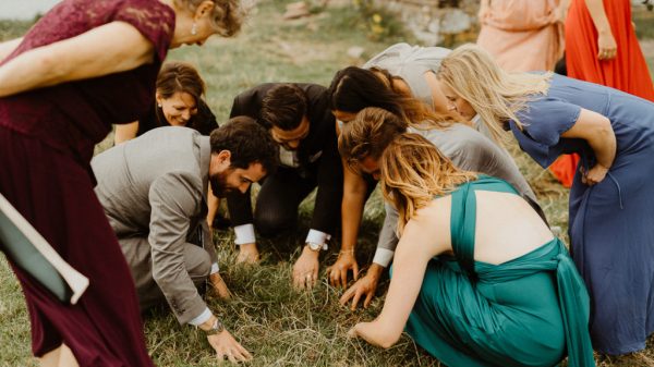 Destination wedding in Dingle, romantic elopement in Ireland, outdoor wedding in Ireland, cliffside wedding ceremony in Ireland Kerry