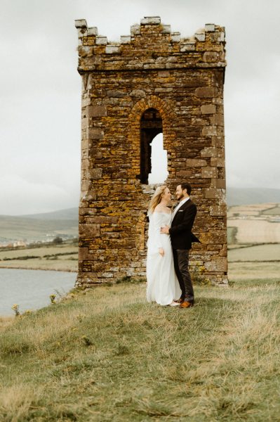 Destination wedding in Dingle, romantic elopement in Ireland, outdoor wedding in Ireland, cliffside wedding ceremony in Ireland Kerry