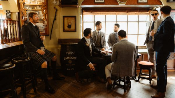 Destination wedding in Dingle, romantic elopement in Ireland, outdoor wedding in Ireland, cliffside wedding ceremony in Ireland Kerry