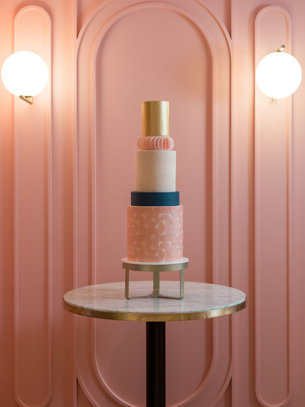 30 Modern Wedding Cake Designs | see them all on onefabday.com