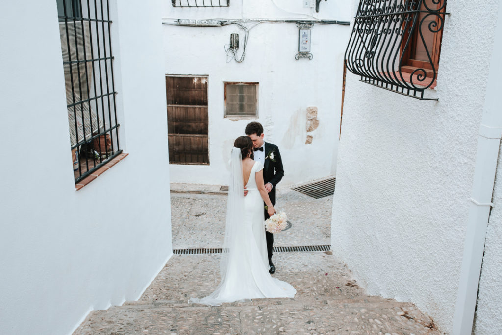 Destination wedding in Spain, destination wedding in Alicante, Parroquia de Nuestra Senora del Consuelo wedding by Beatriz Tudanca Photography   (75)