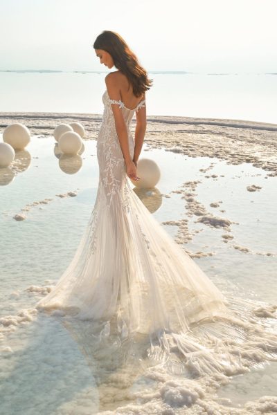 Fields of Pearls: Lee Petra Grebenau Wedding Dresses 2020