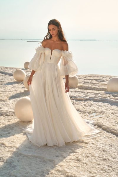 Fields of Pearls: Lee Petra Grebenau Wedding Dresses 2020