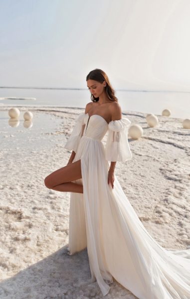 Fields of Pearls: Lee Petra Grebenau Wedding Dresses 2020