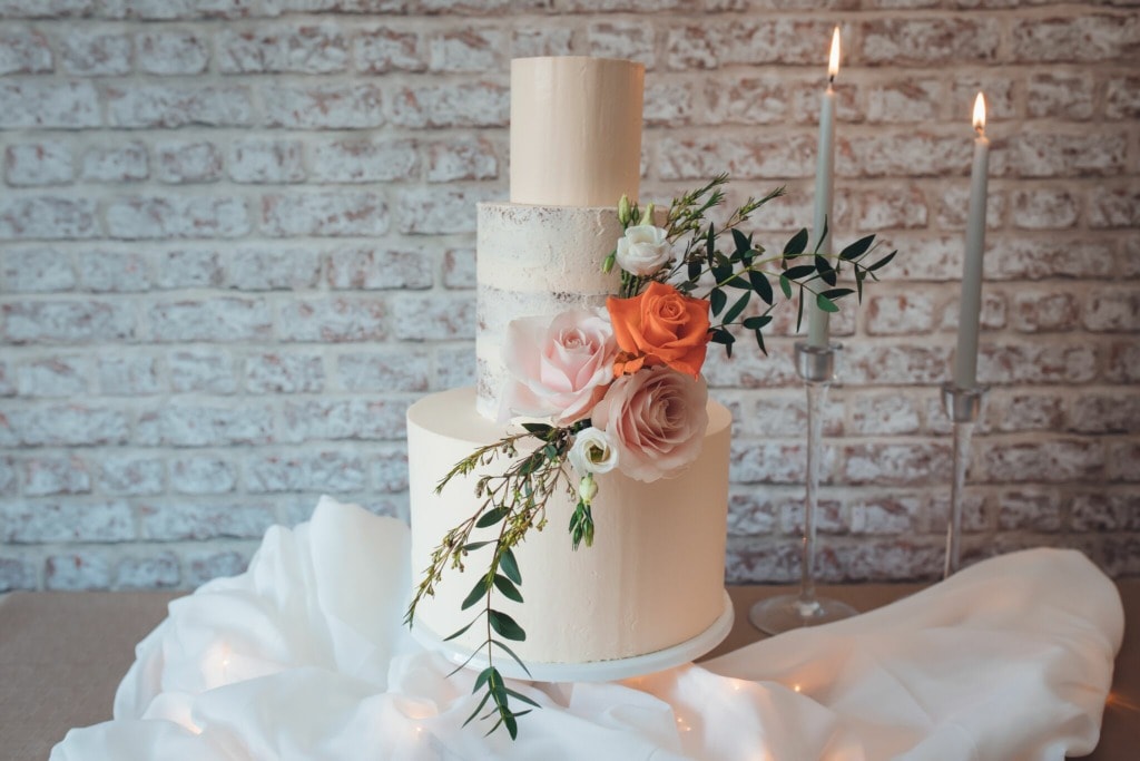 soft ices wedding cake with flowers