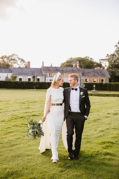 bridal headpiece, bridal headband, contemporary wedding dress, simple wedding dress, fashion-forward wedding dress, bridal belt