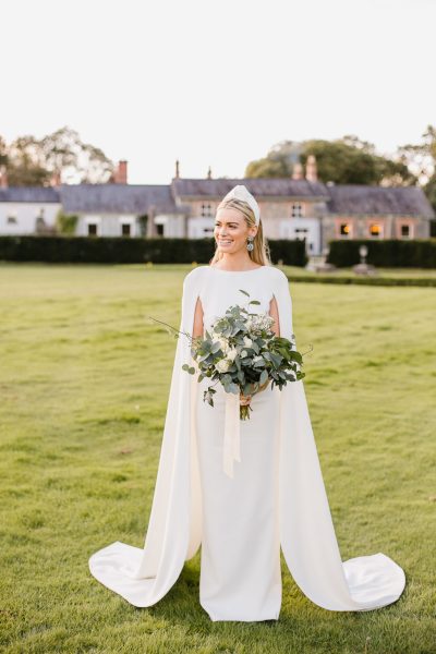 bridal headpiece, bridal headband, contemporary wedding dress, simple wedding dress, fashion-forward wedding dress, bridal belt