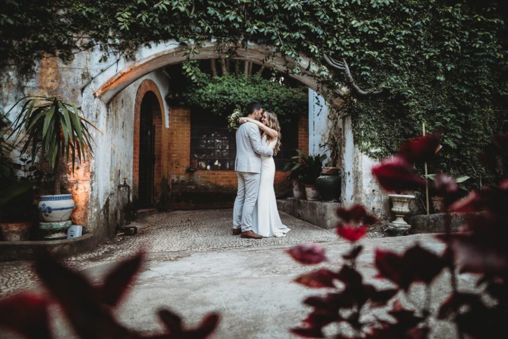 Quinta Das Pintoras wedding, destination wedding in Lisbon, Suzanne Neville wedding dress, Sharon Hoey wedding dress, & Other Stories bridesmaids dresses, yellow bridesmaids dresses, two-piece bridesmaids dresses, boho bridal style, yellow wedding flowers