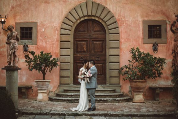 destination wedding in Italy, destination wedding in Tuscany, Villa Vignamaggio, small wedding