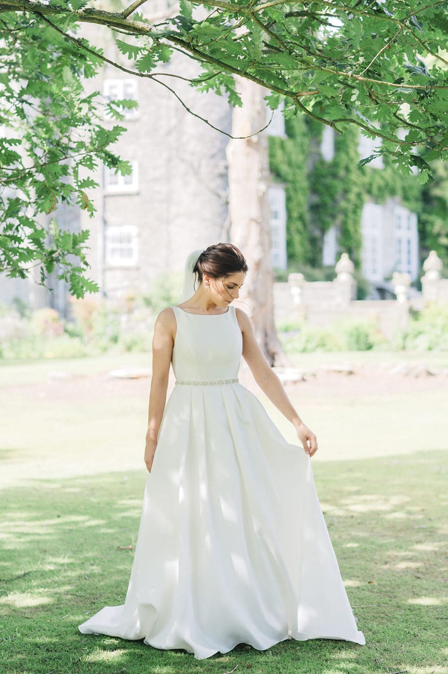 Kate and Anthony's elegant Luttrellstown Castle wedding by Niamh Smith of the Photography Hub | One Fab Day